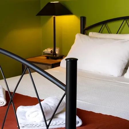 Rentrooms Pensjonat 3*